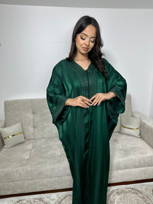 Robe isabella – Image 5
